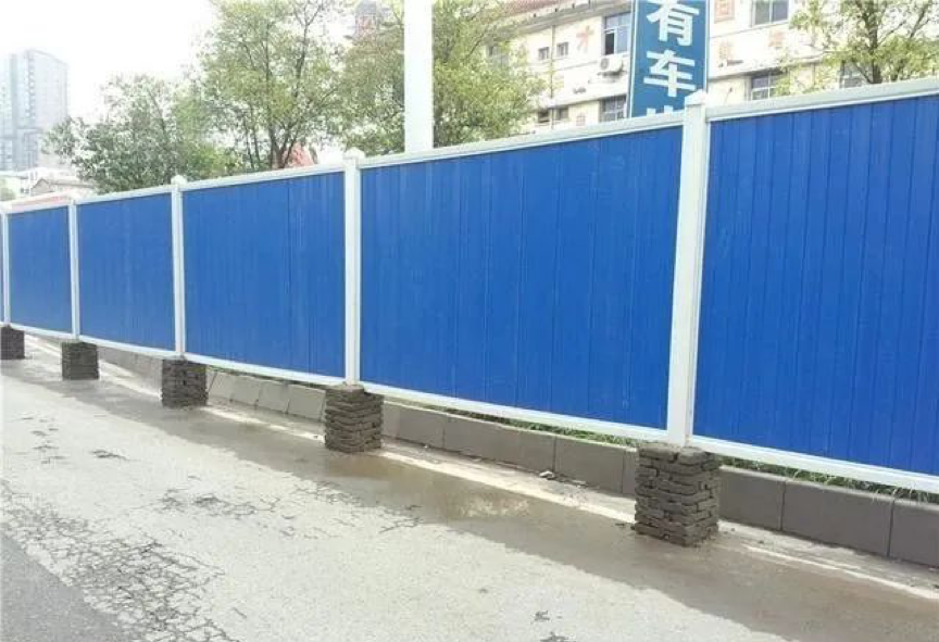 新型PVC圍擋與傳統圍擋區別在哪里？